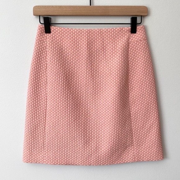 LOFT Dresses & Skirts - Ann Taylor LOFT Polka Dot Short mini Skirt, Size 2, NWT